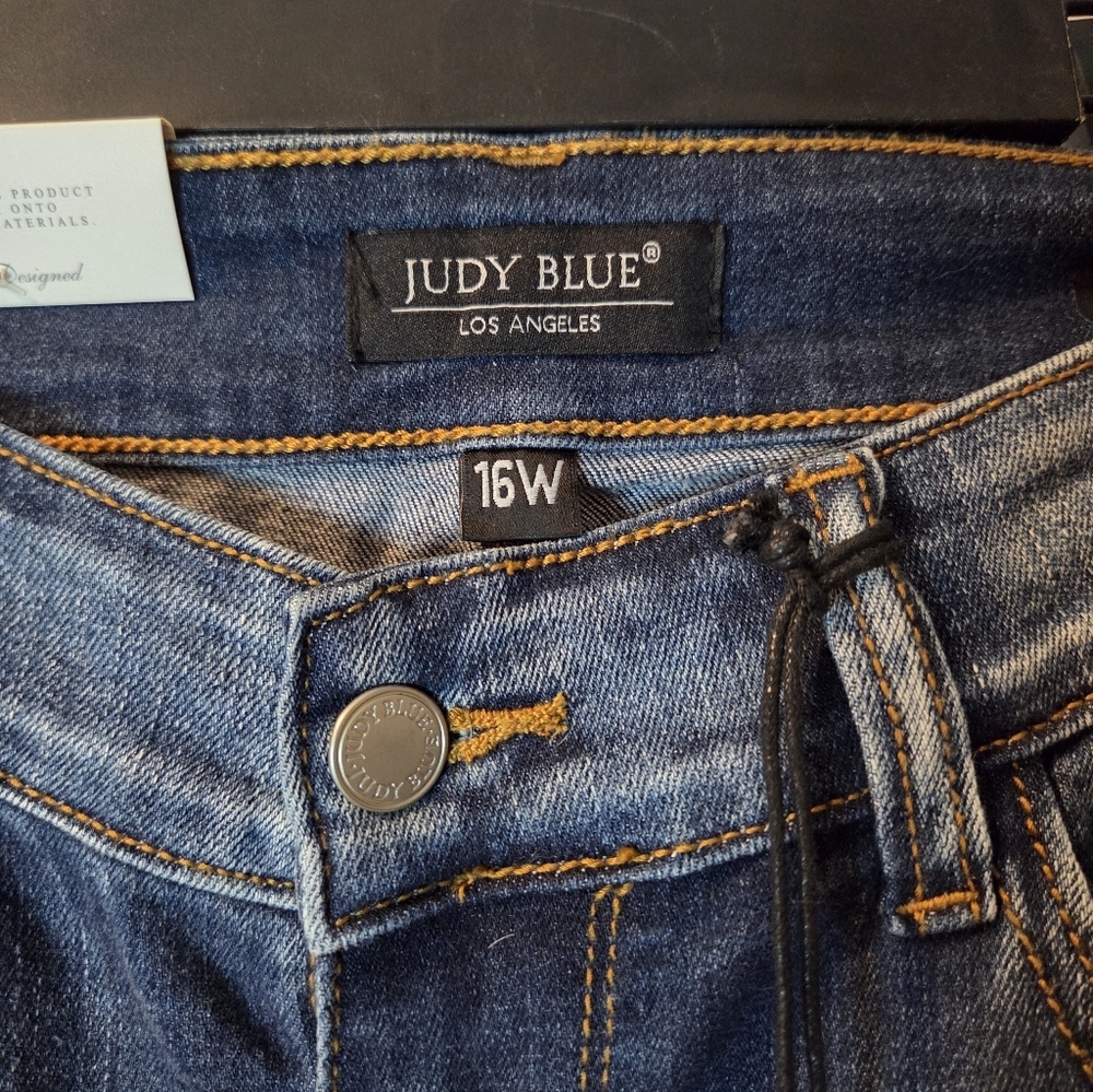 NWT Judy Blue Women's Blue Jeans - Picture 5 of 7